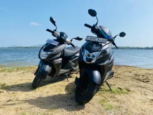 Rent a Bike for watch Lakes